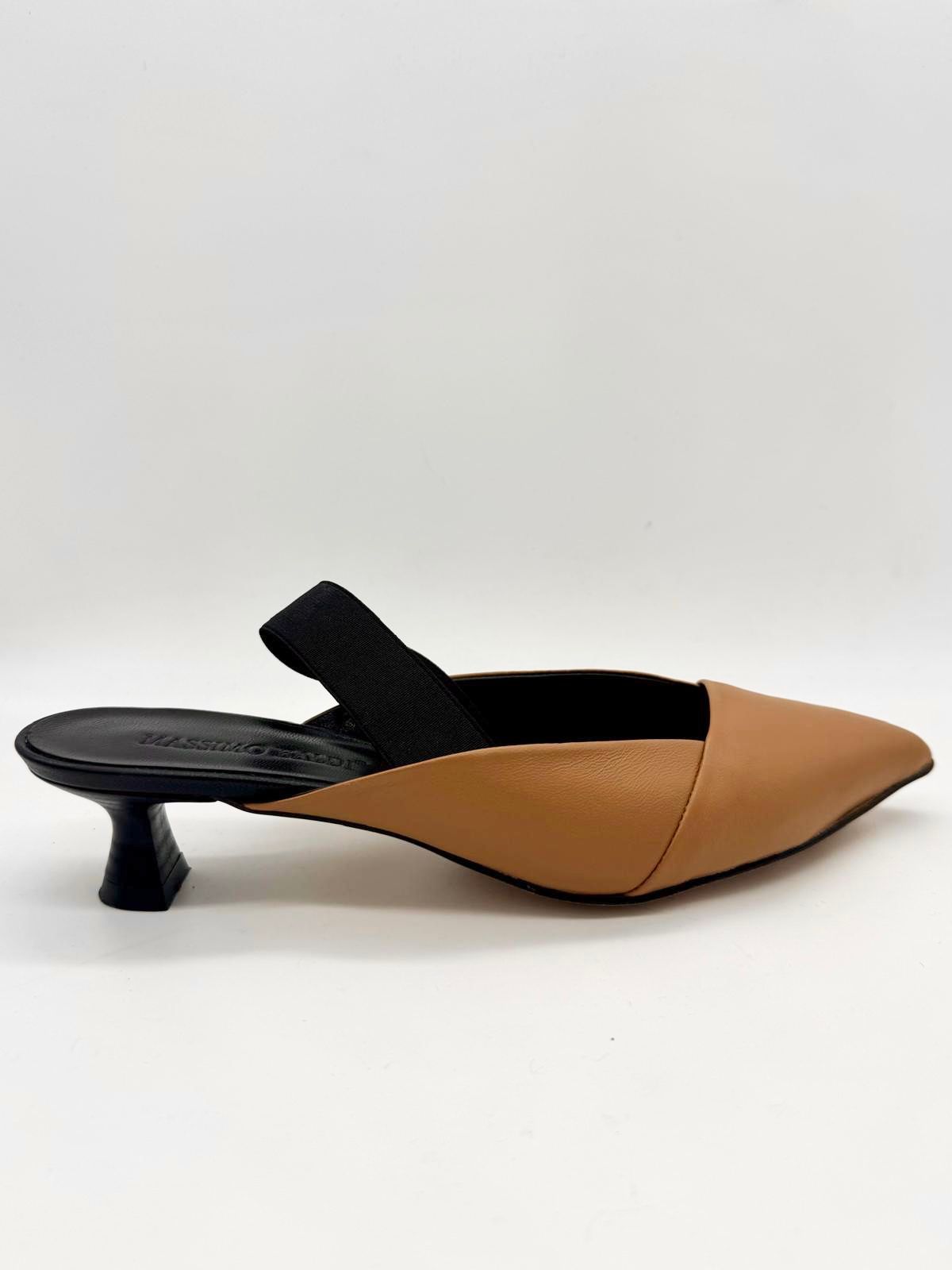 832-24 CHANEL CUOIO