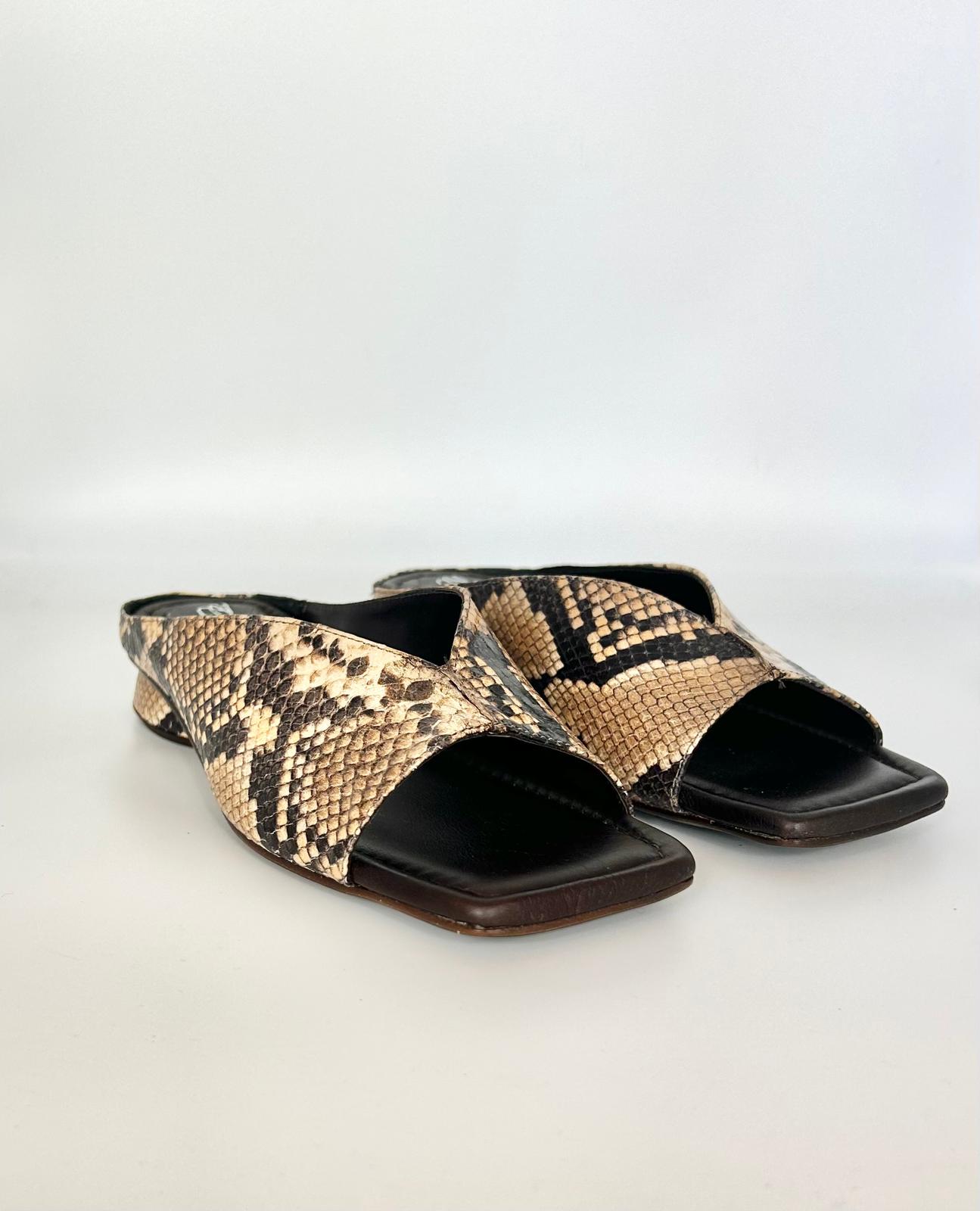 26011 PITONE BUTTERFLY